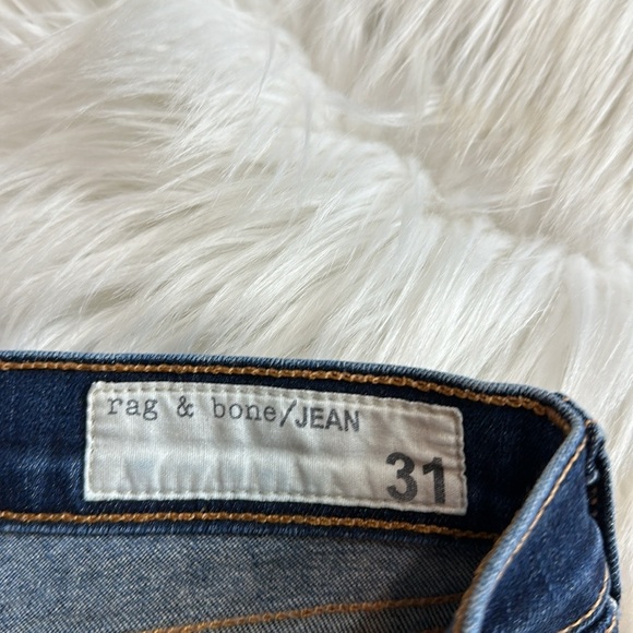 Rag & Bone Skinny Jean in Kensington Wash - Picture 6 of 8